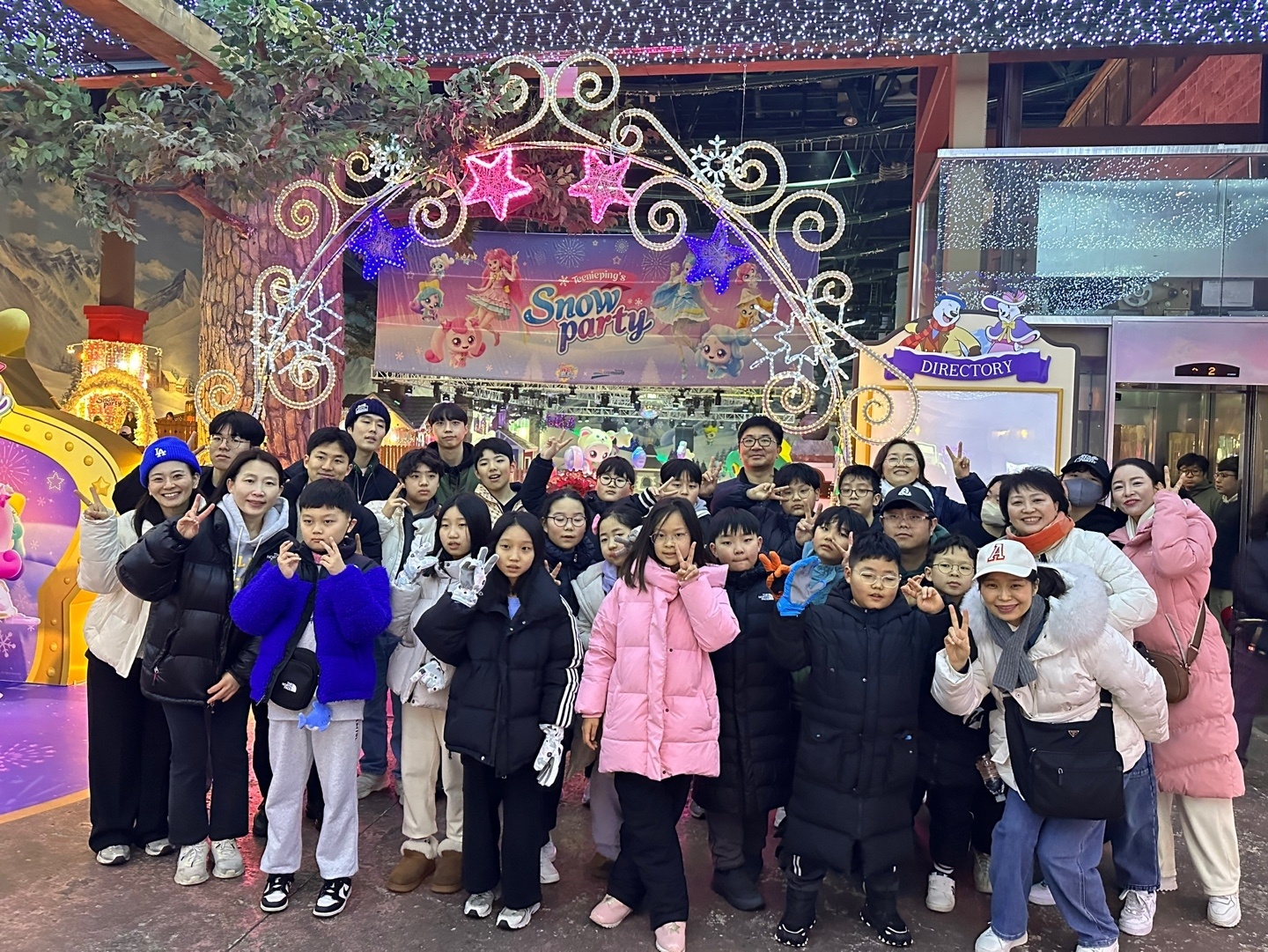 25 초등부 단체 사진.jpg